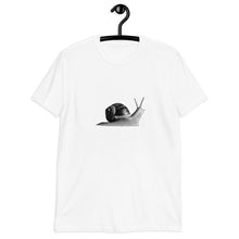 Įkelti vaizdą į galerijos rodinį, Marškinėliai trumpomis rankovėmis su pilka sraige /m2 - dovanos.online