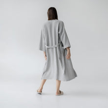 Įkelti vaizdą į galerijos rodinį, Unisex Lininis vonios chalatas Linen Tales Powder Linen Honeycomb Waffle
